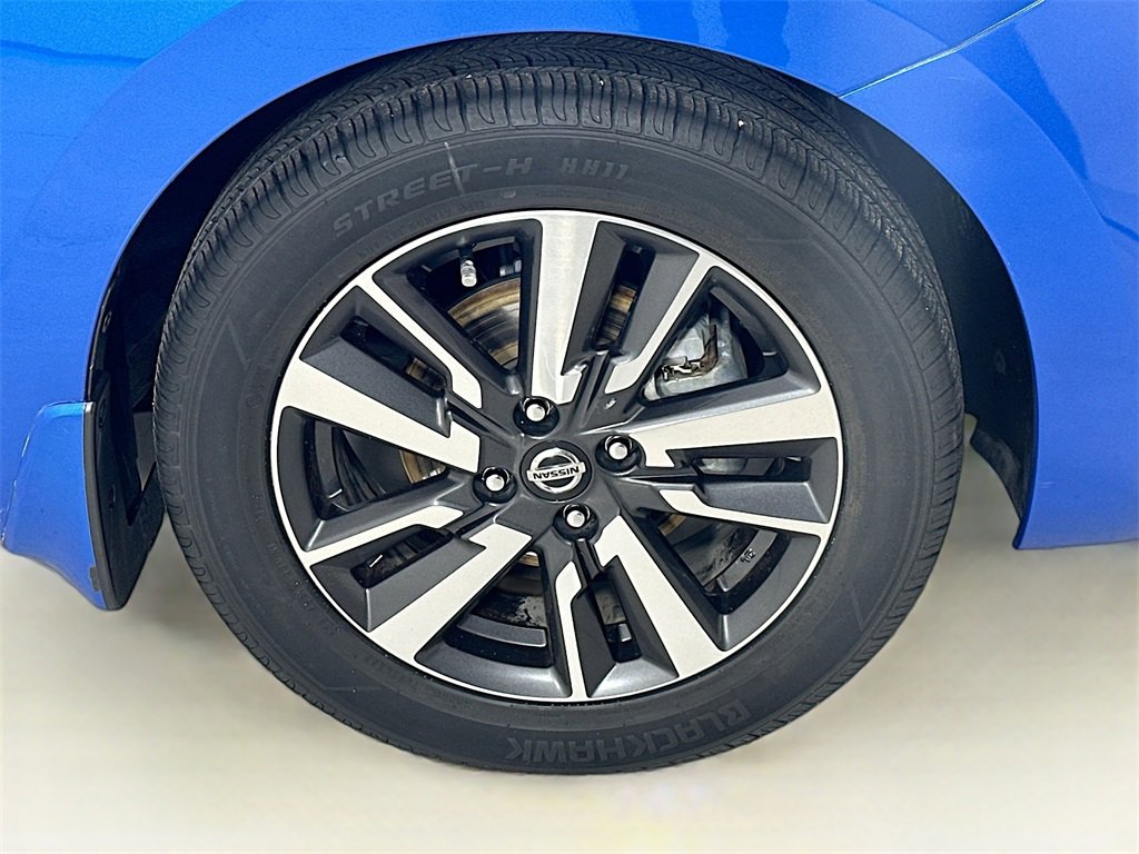 Used 2021 Nissan Versa SV image 16