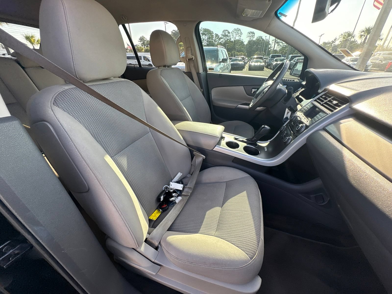 Used 2014 Ford Edge SEL FWD image 17
