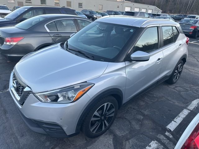 Used 2019 Nissan Kicks SV image 1