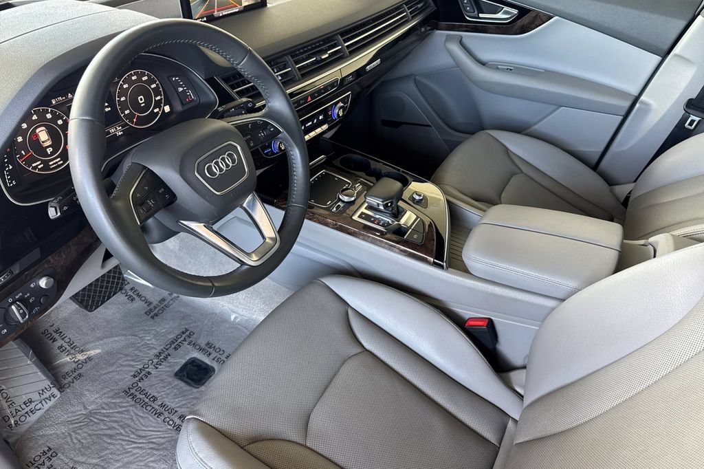 Used 2019 Audi Q7 3.0T Prestige AWD/4WD image 9