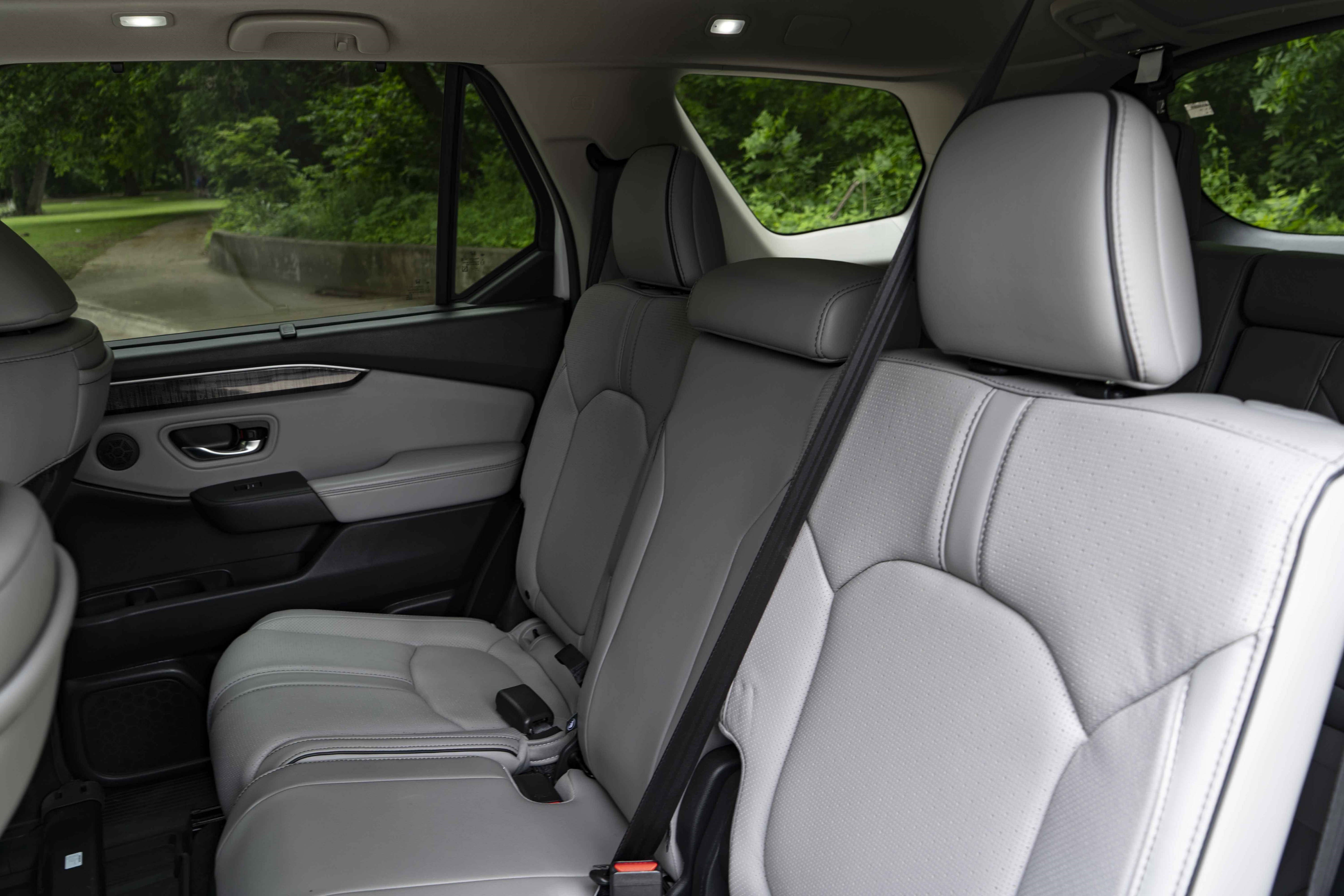 Used 2025 Honda Pilot Elite image 18