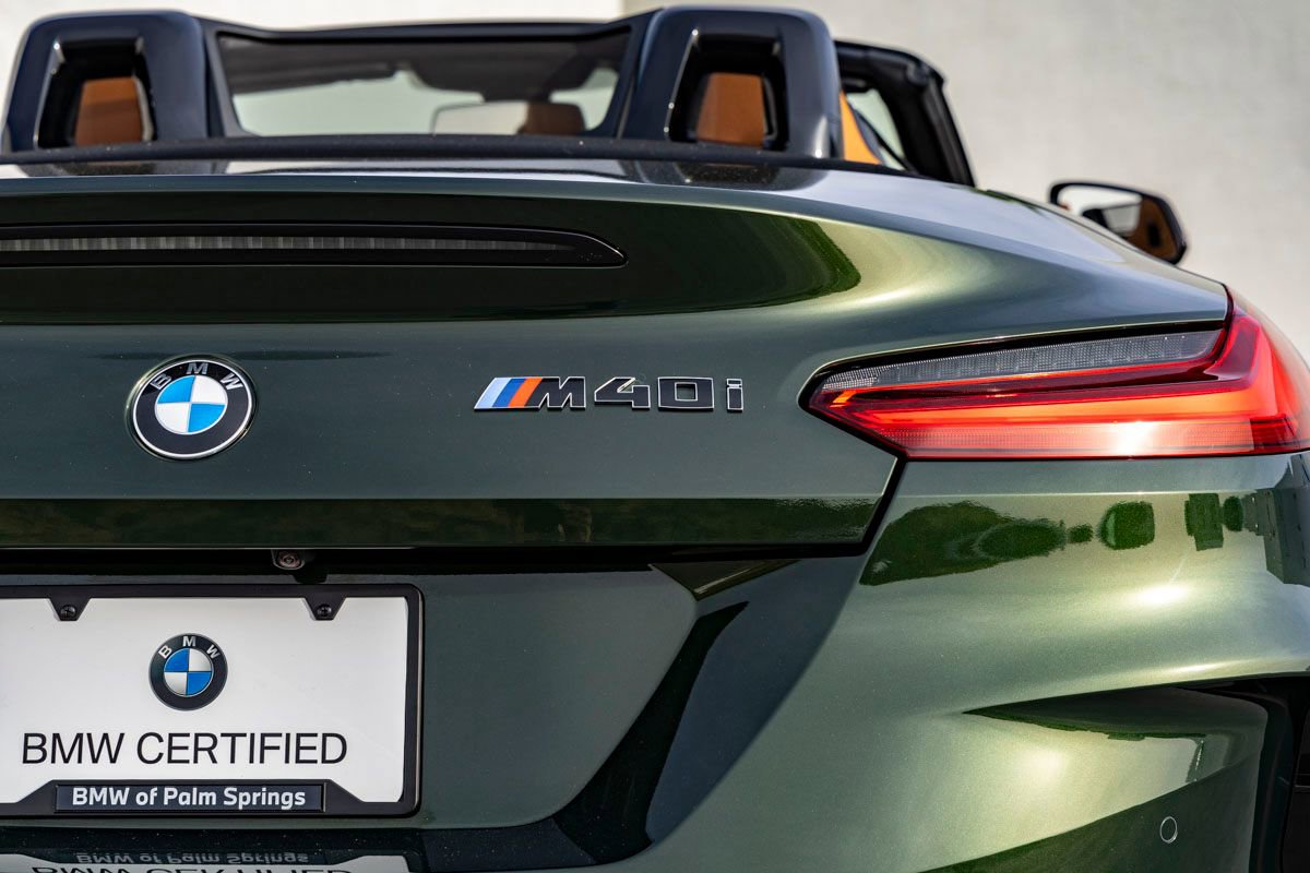 Certified 2025 BMW Z4 M40i w/ Edition image 10