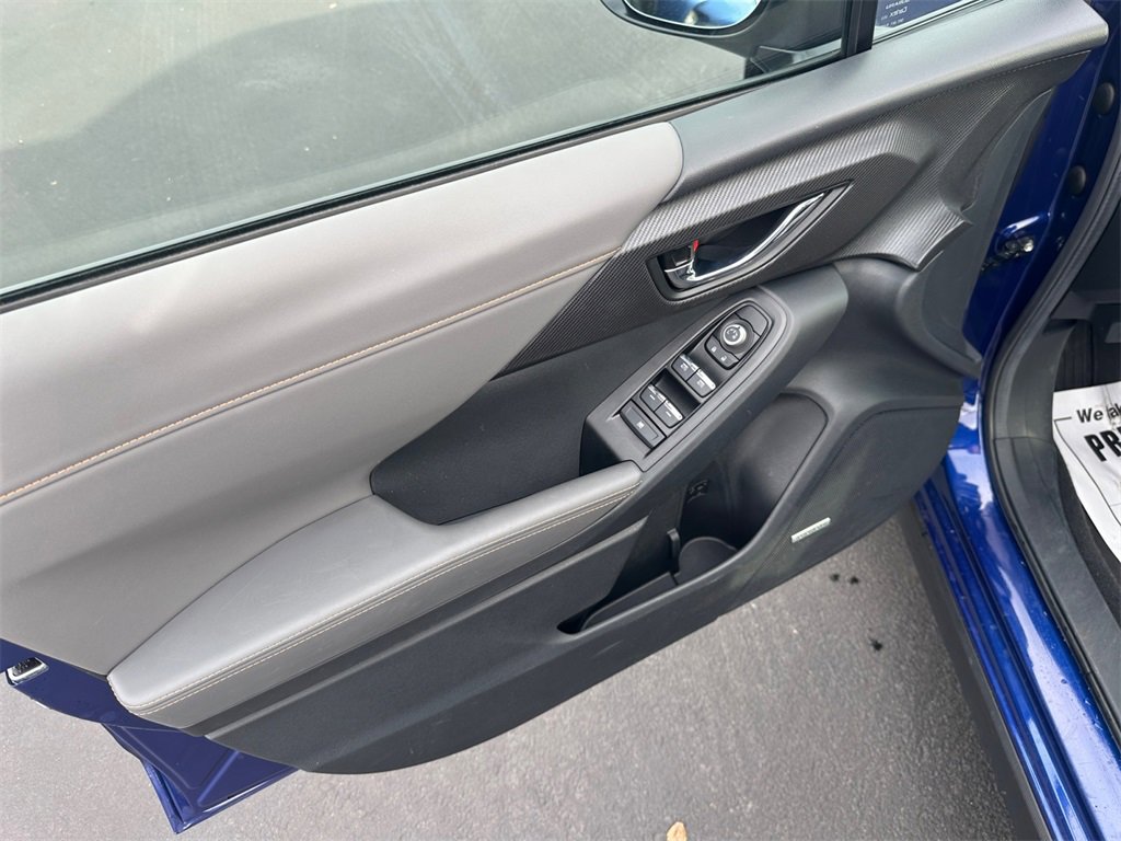 Certified 2025 Subaru Crosstrek 2.5i Limited w/ Crosstrek Mirror Package image 11