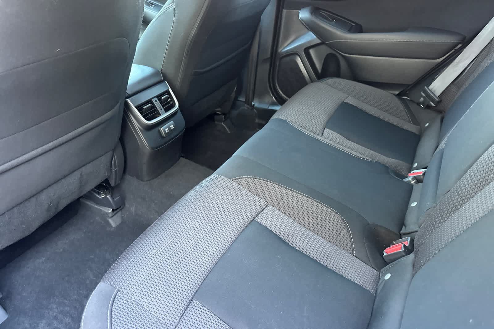 Used 2022 Subaru Outback Premium AWD/4WD image 4