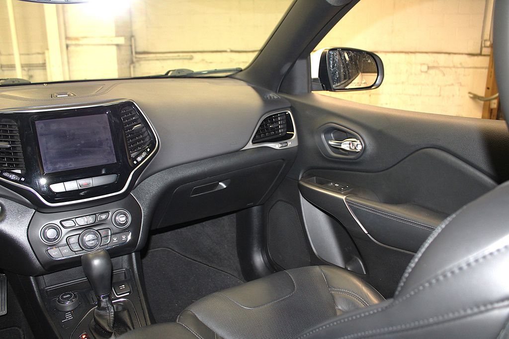 Certified 2020 Jeep Cherokee High Altitude AWD/4WD image 36