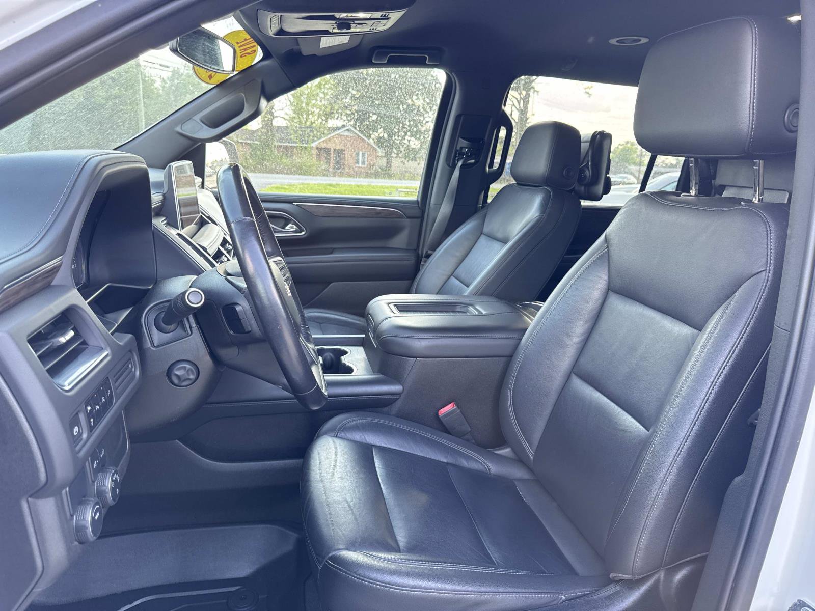 Used 2021 Chevrolet Suburban LT w/ Luxury Package image 15