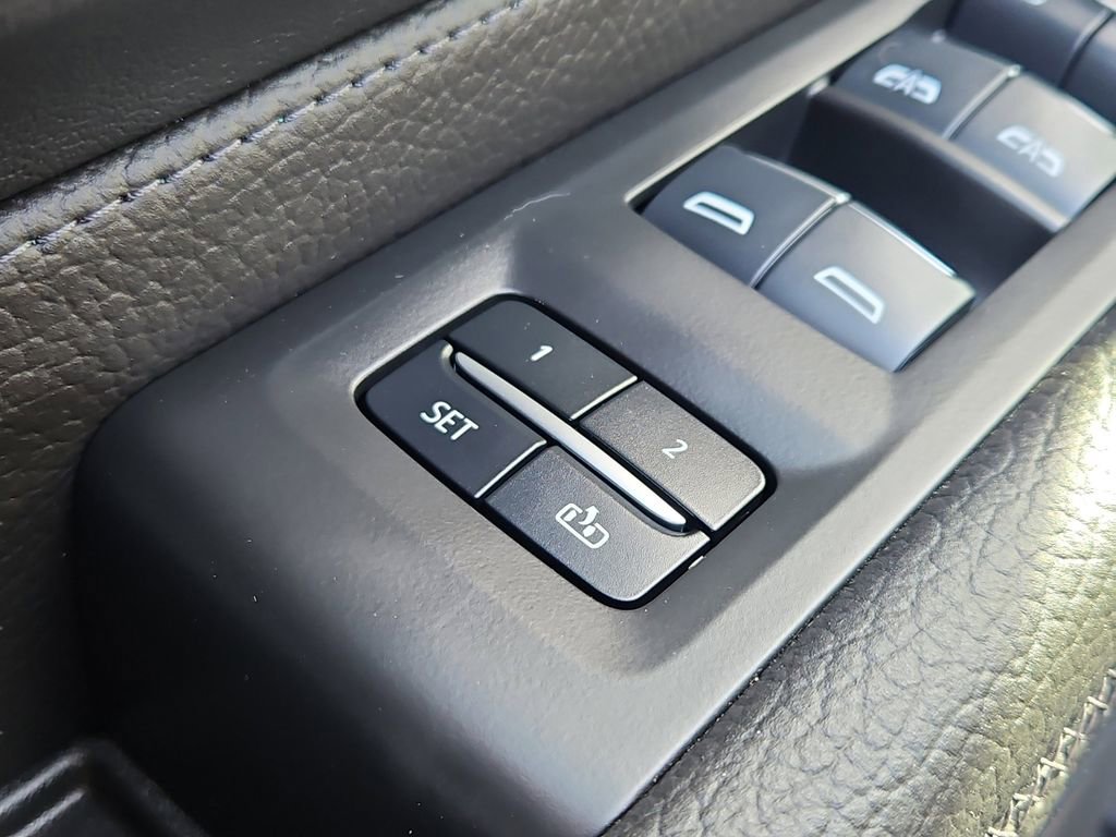 Used 2024 GMC Yukon Denali w/ Max Trailering Package image 21