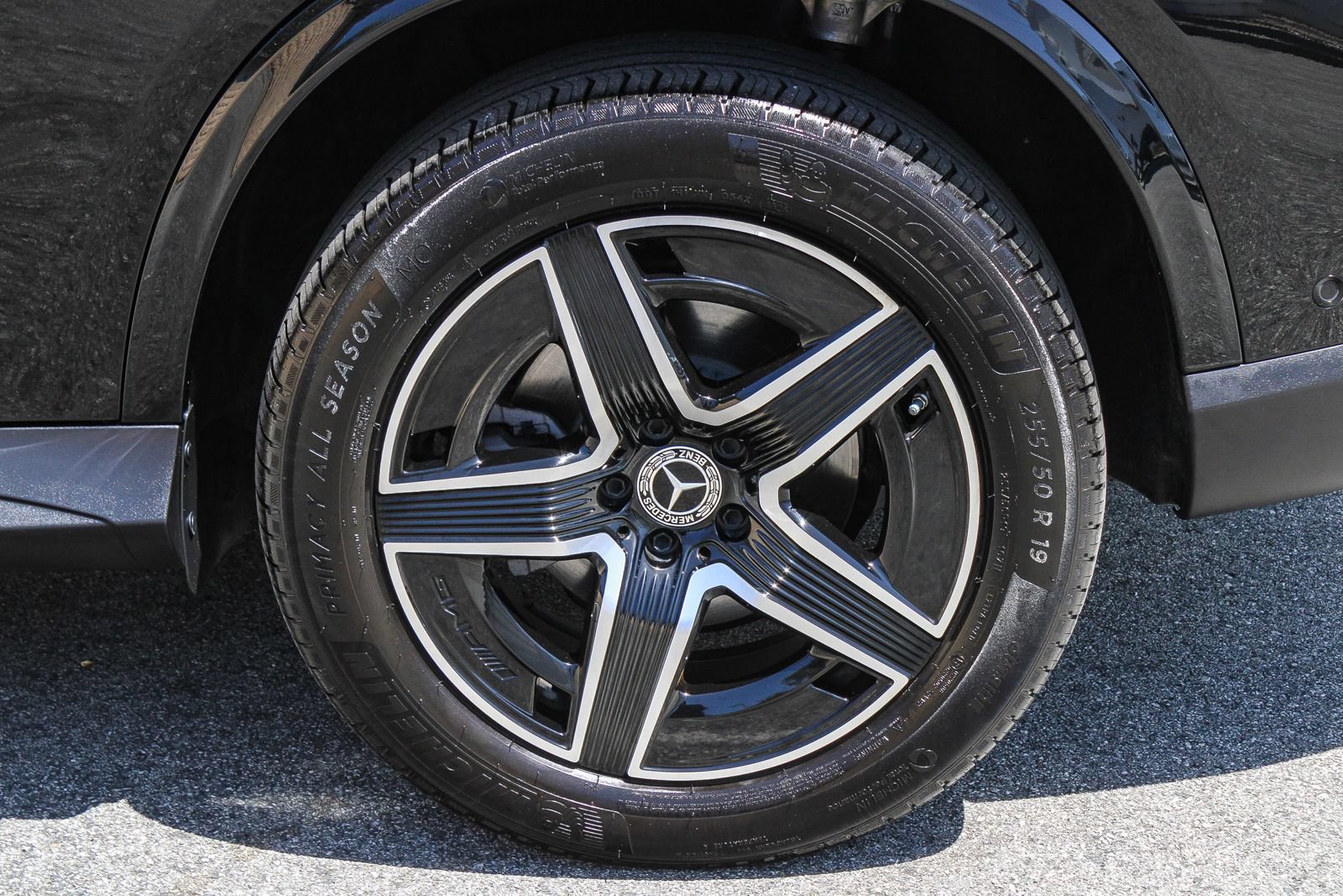 Certified 2026 Mercedes-Benz GLC 300 4MATIC image 11