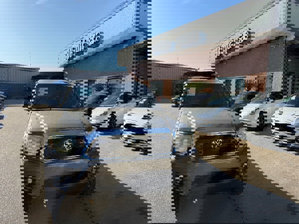 Used 2013 Toyota Tacoma PreRunner w/ SR5 Pkg image 10