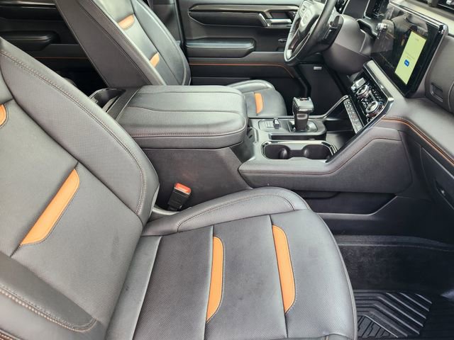 Used 2024 GMC Sierra 1500 AT4 w/ Technology Package AWD/4WD image 14
