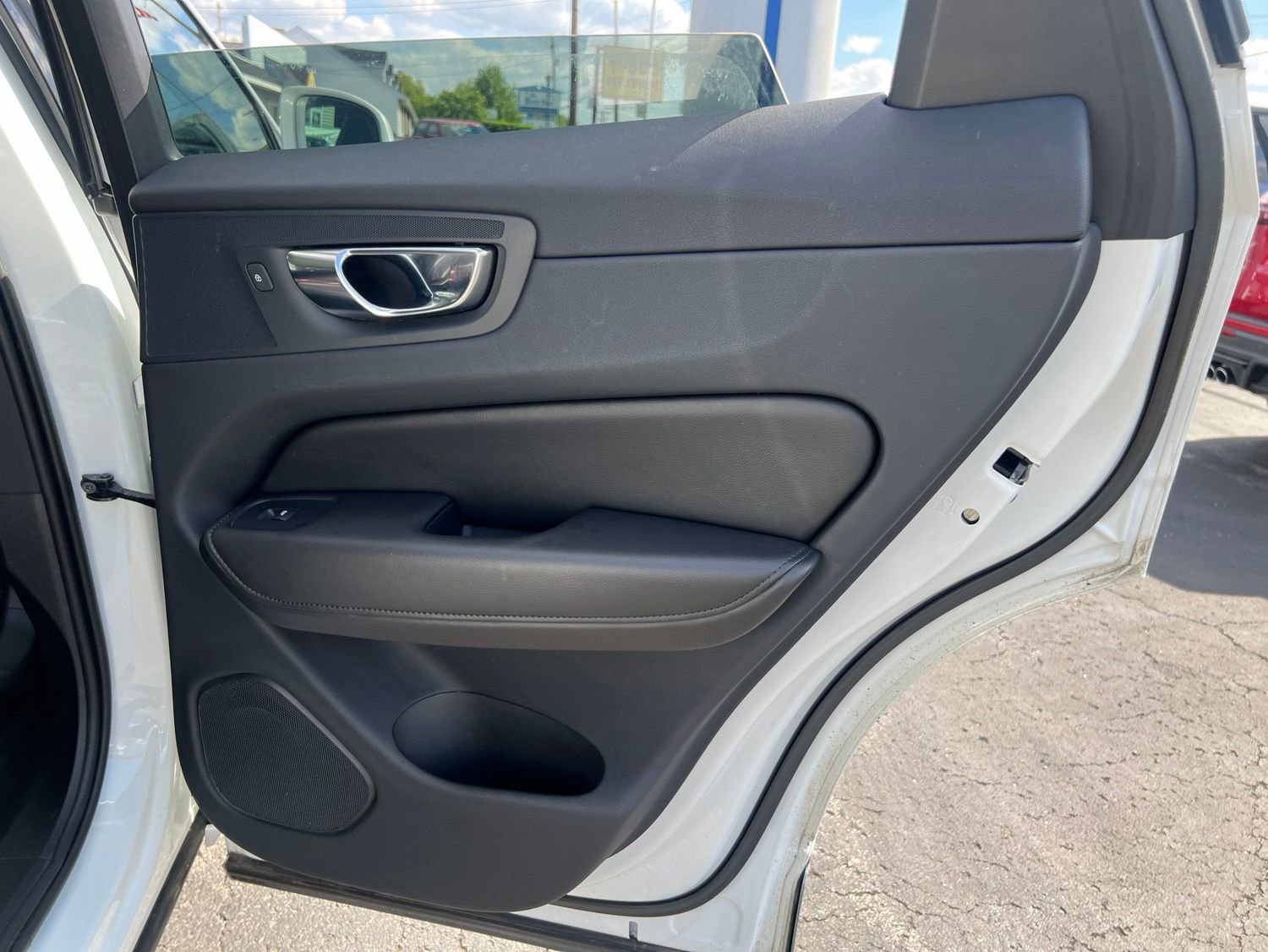 Used 2023 Volvo XC60 B5 Core AWD/4WD image 52
