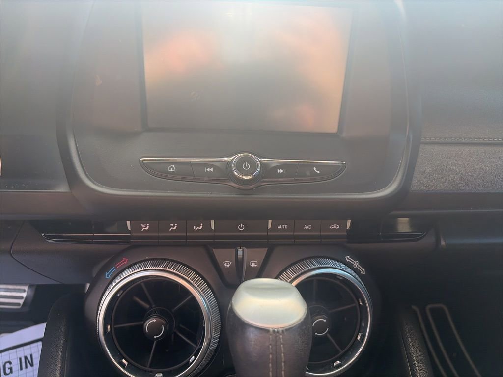 Used 2016 Chevrolet Camaro LT RWD image 29