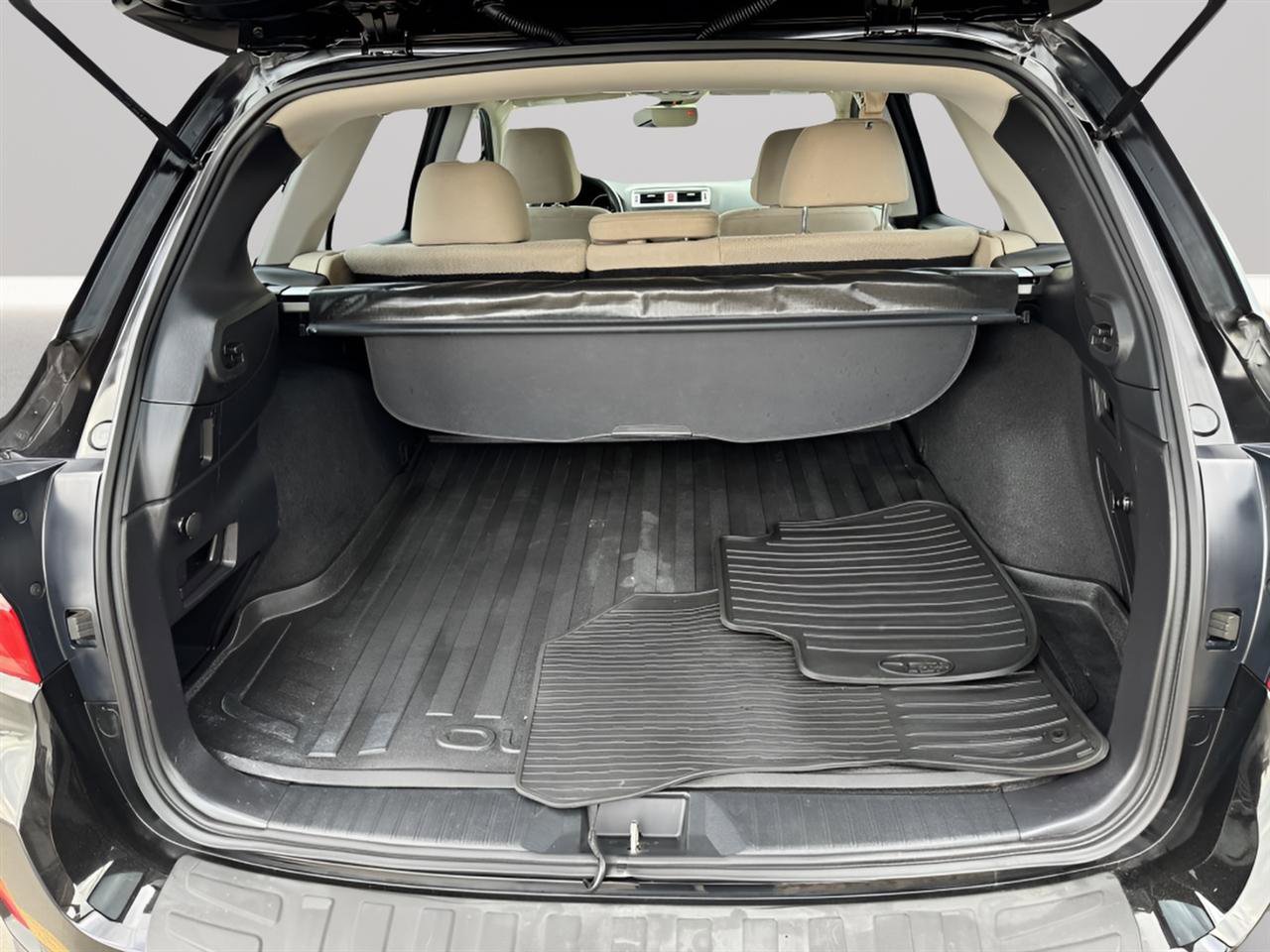 Used 2017 Subaru Outback 2.5i AWD/4WD image 24