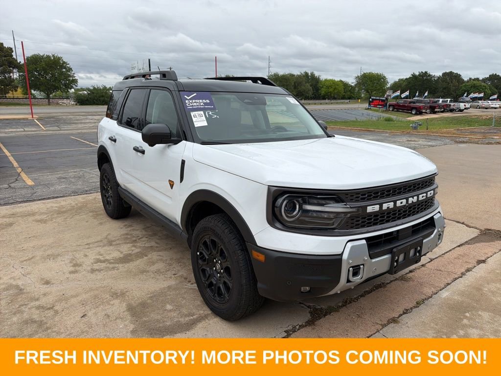Used 2025 Ford Bronco Sport Badlands image 1