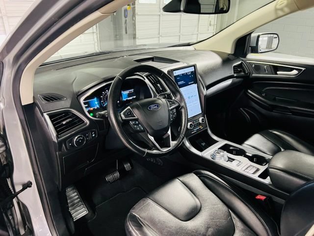 Used 2021 Ford Edge Titanium AWD/4WD image 27