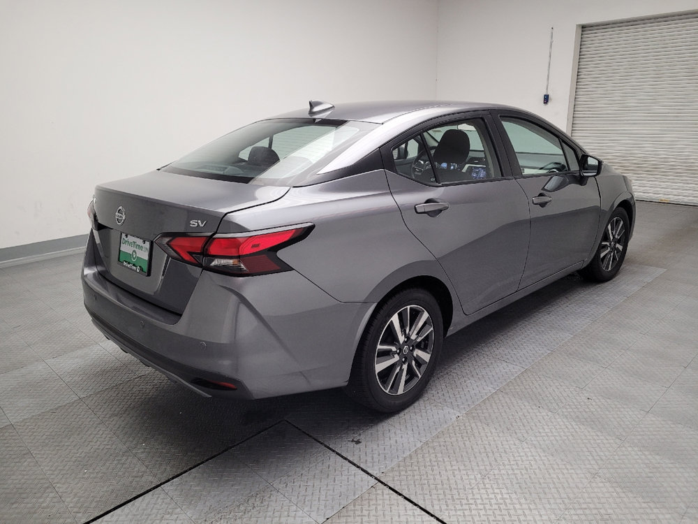 Used 2021 Nissan Versa SV FWD image 9
