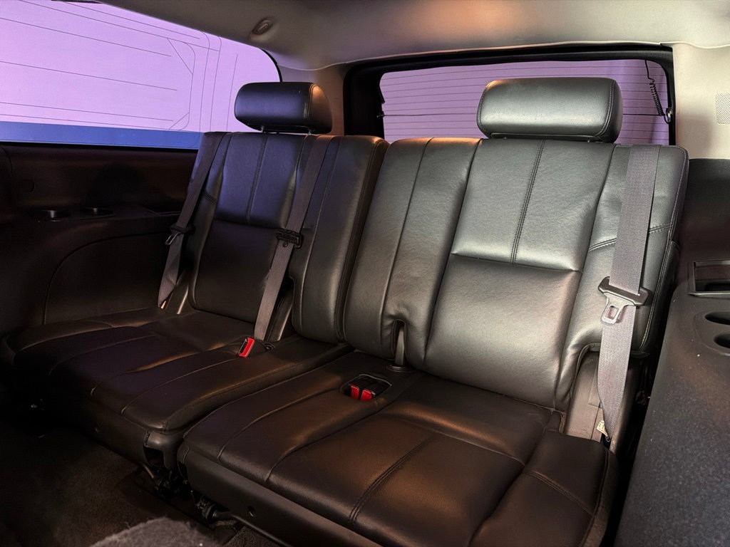 Used 2011 Chevrolet Suburban LT AWD/4WD image 25