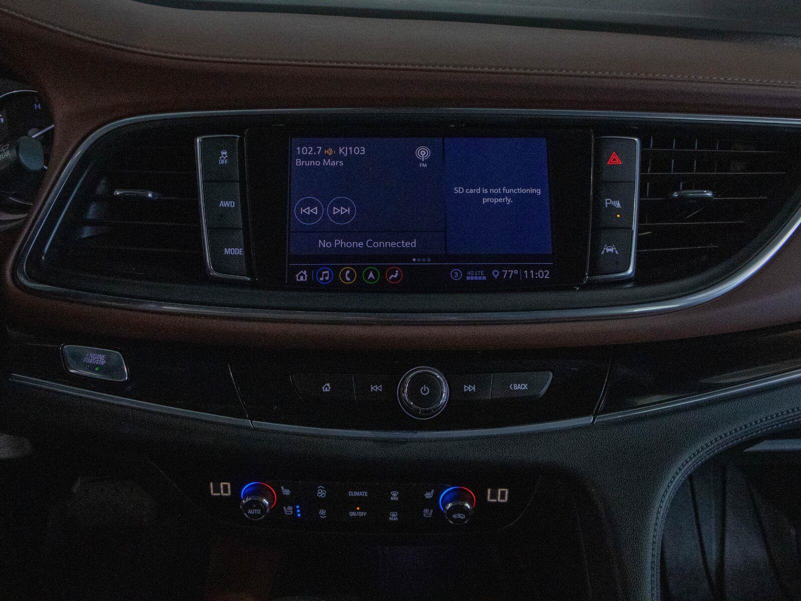 Used 2021 Buick Enclave Avenir w/ Avenir Technology Package AWD/4WD image 4