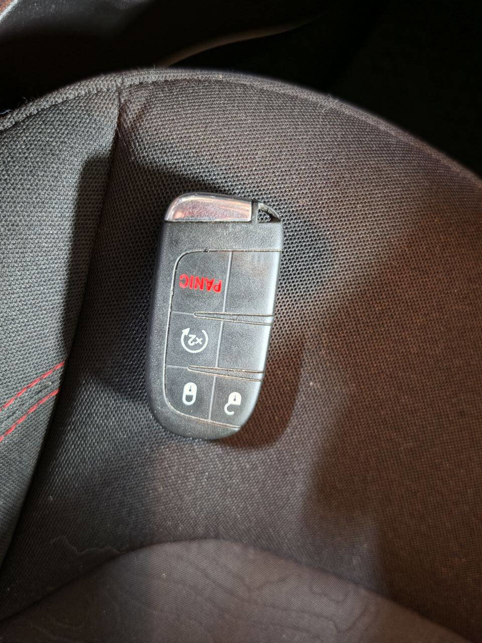 Used 2016 Jeep Renegade Trailhawk AWD/4WD image 28