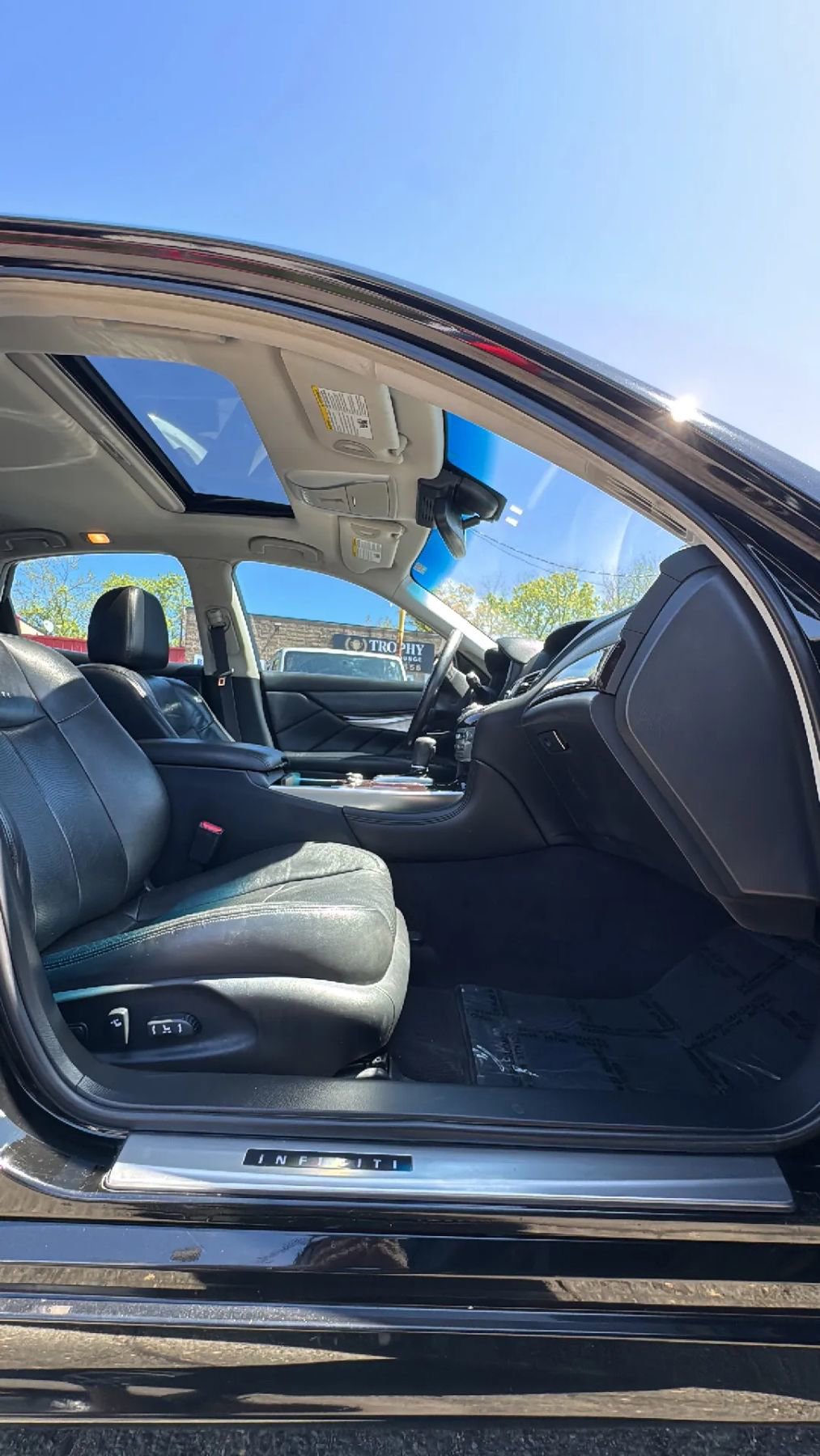 Used 2012 INFINITI M37 x w/ Premium Pkg AWD/4WD image 22
