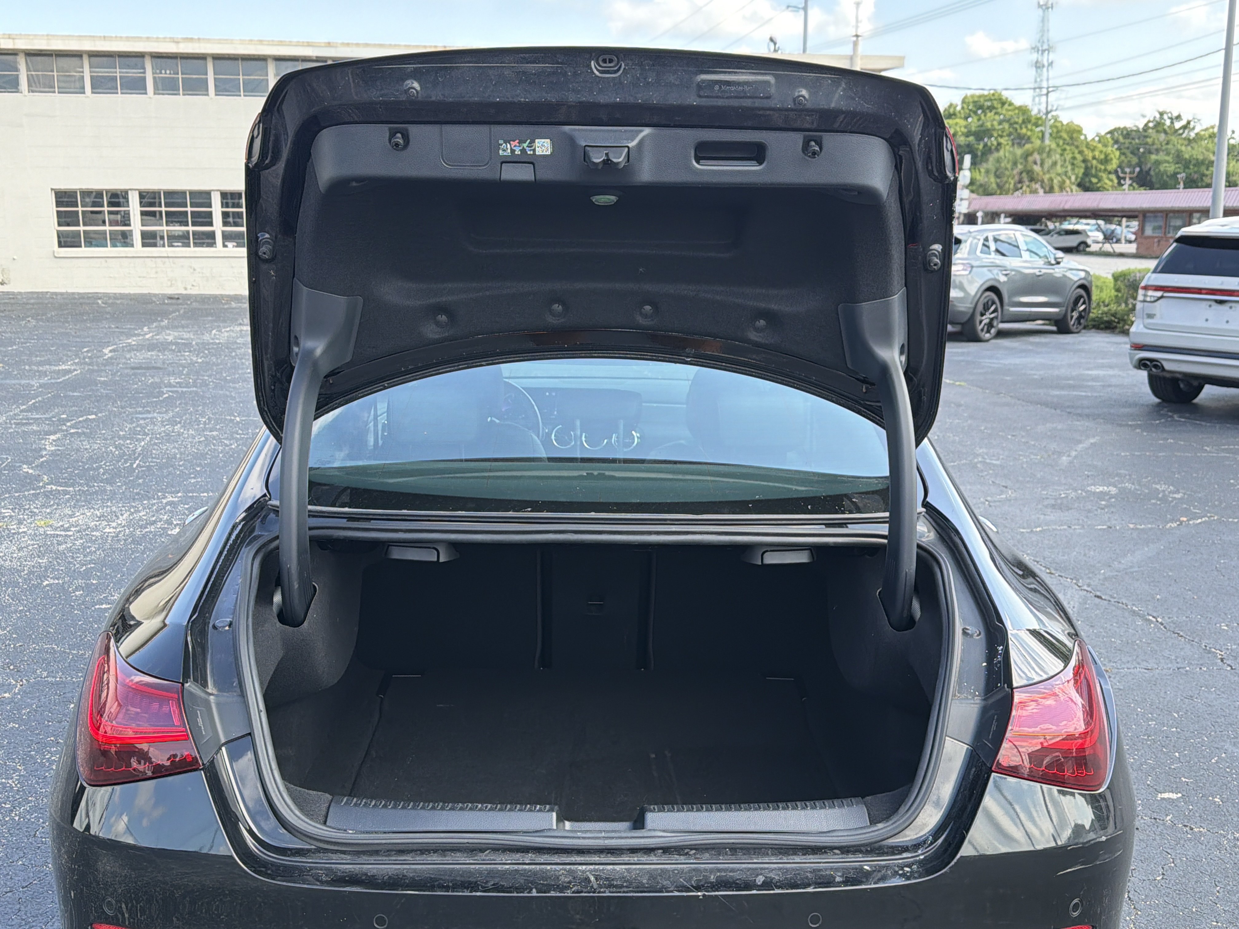 Used 2025 Mercedes-Benz CLA 250 image 5