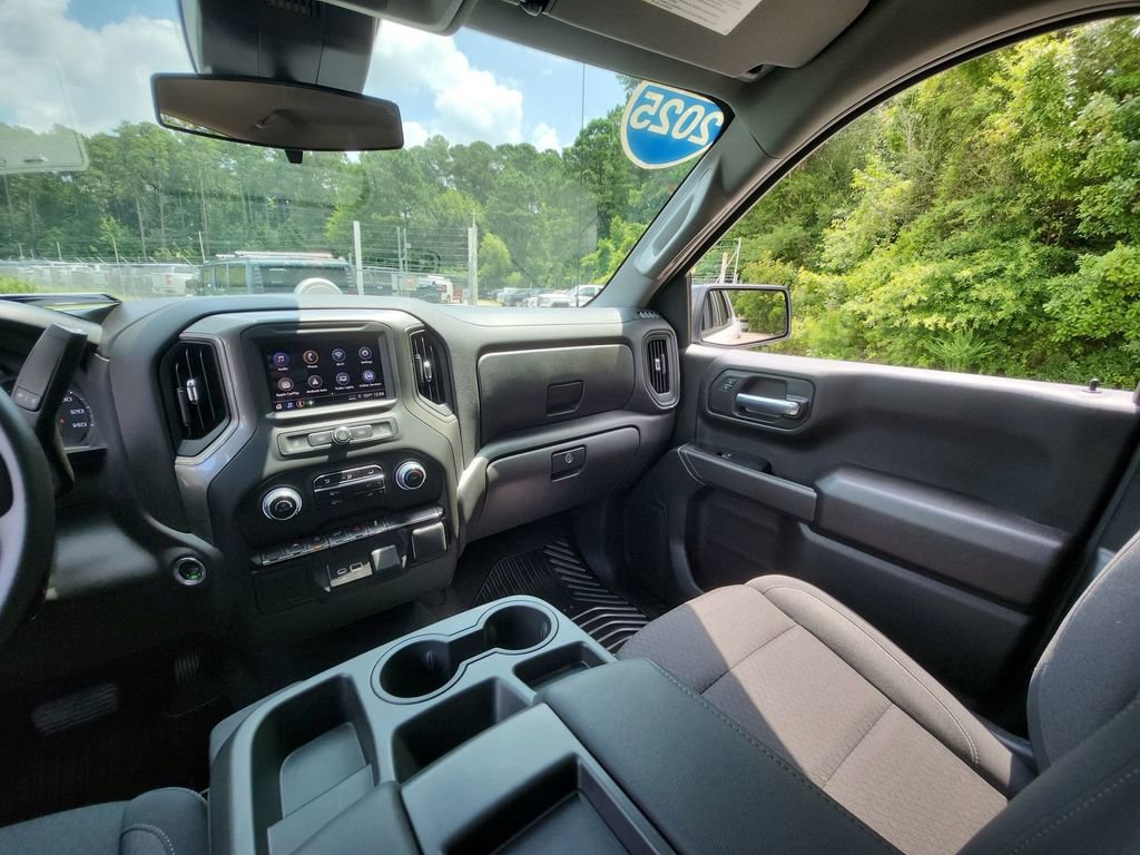 Certified 2025 Chevrolet Silverado 1500 Custom w/ Turbomax Blackout Package image 12