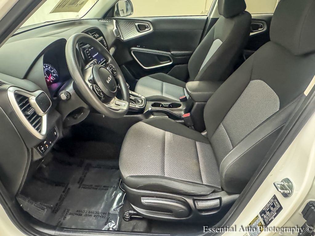 Used 2022 Kia Soul LX w/ Technology Package image 10
