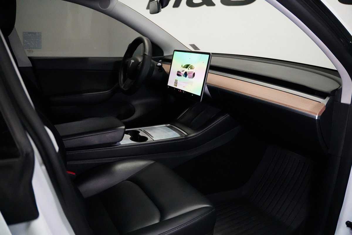 Used 2022 Tesla Model Y Performance AWD/4WD image 22