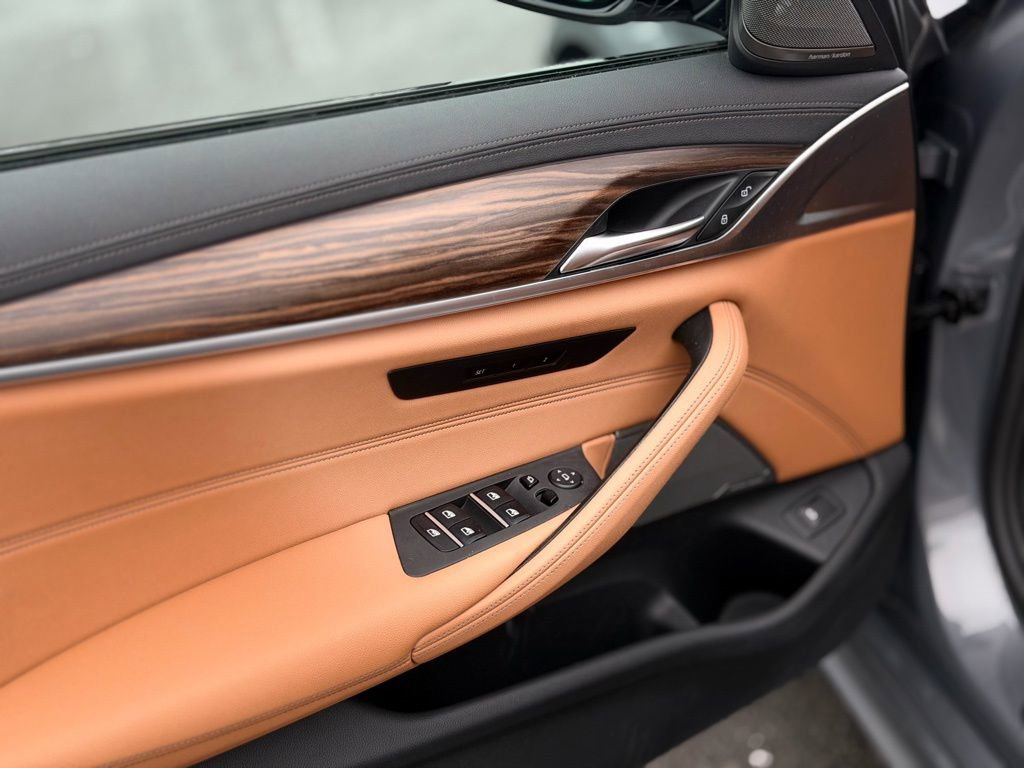 Certified 2023 BMW 540i xDrive w/ M Sport Package image 21