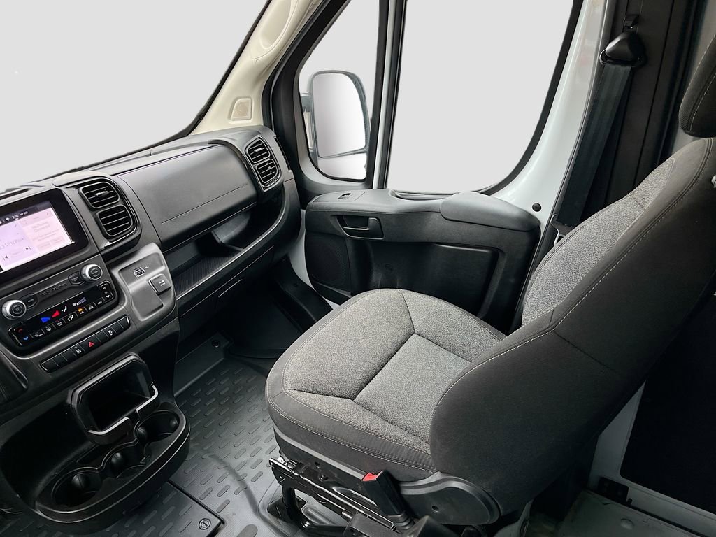Used 2024 RAM ProMaster 2500 w/ Convenience Group image 20