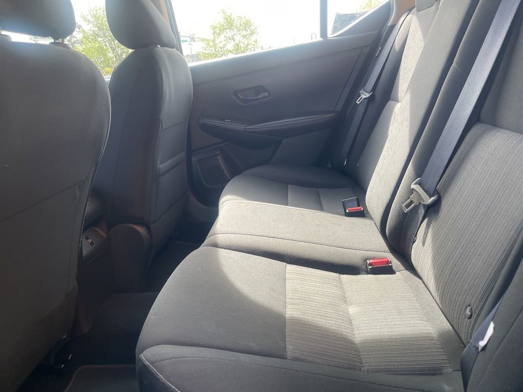 Used 2025 Nissan Sentra SV FWD image 15