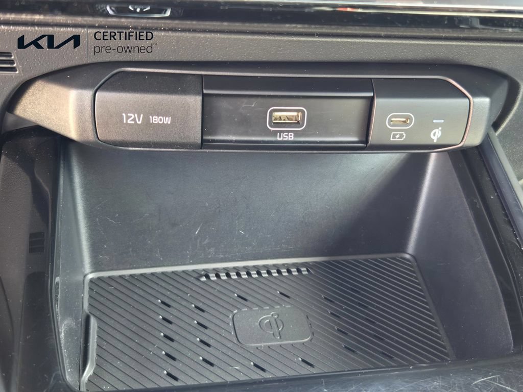 Certified 2024 Kia Niro Wind FWD image 26