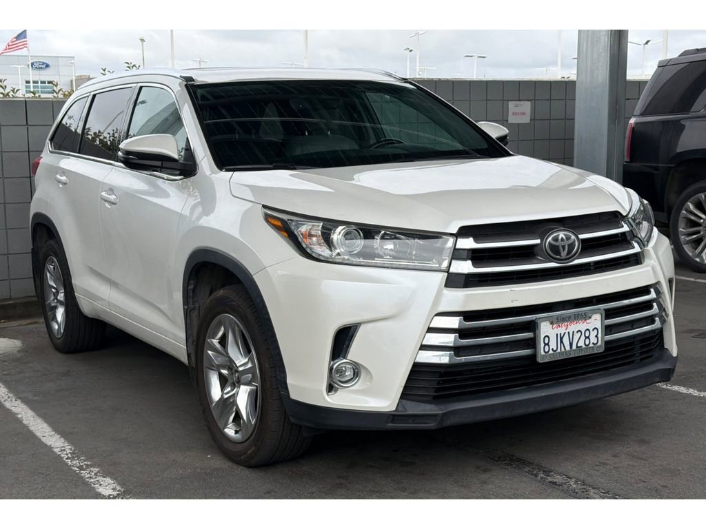 Used 2019 Toyota Highlander Limited AWD/4WD image 2