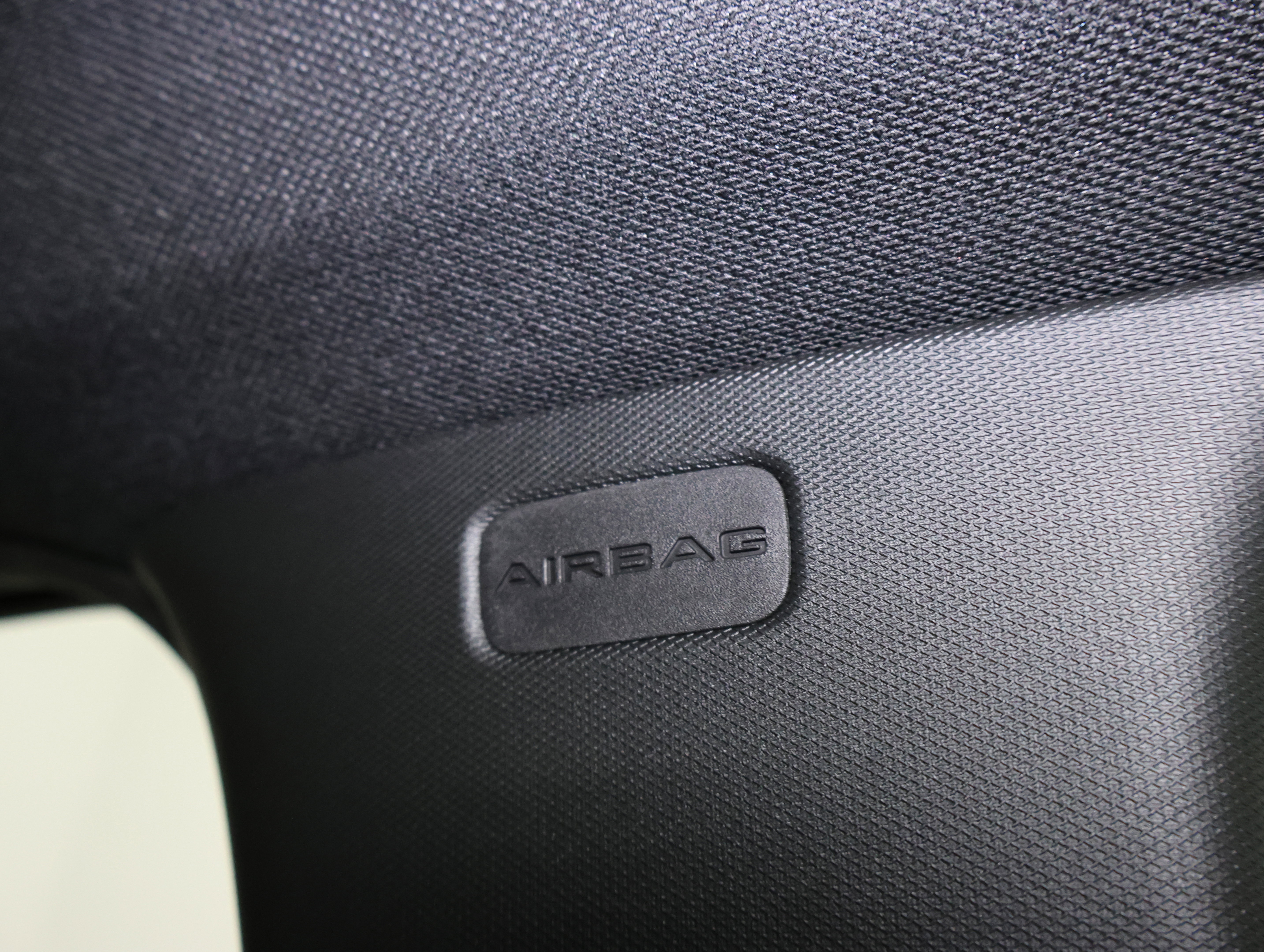 Used 2025 Jeep Grand Cherokee Limited w/ Luxury Tech Group II image 53