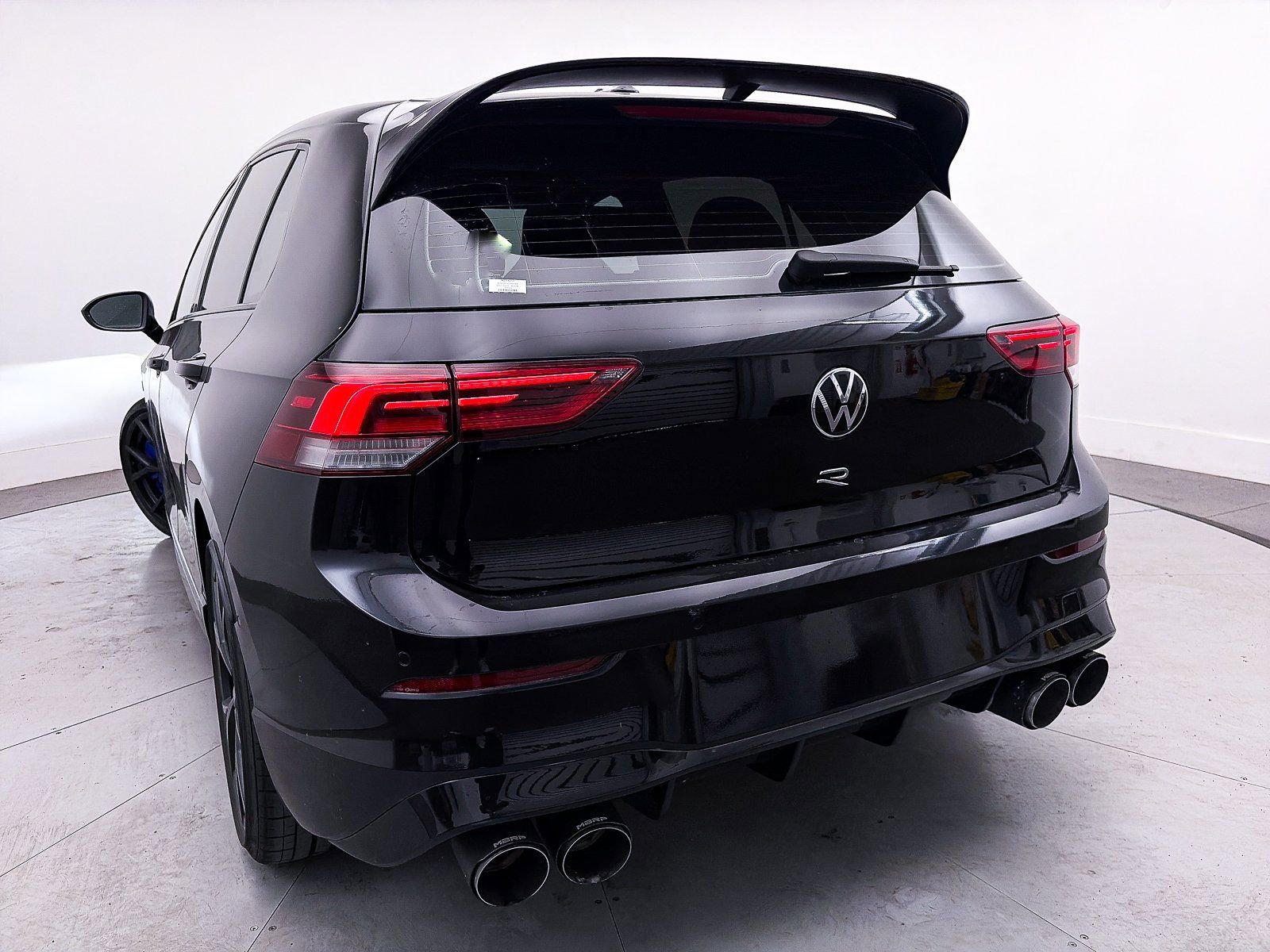 Used 2024 Volkswagen Golf R image 4