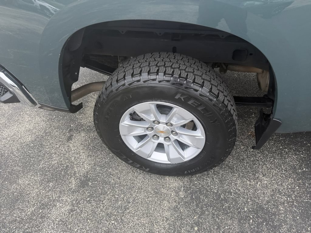 Certified 2025 Chevrolet Silverado 1500 LT AWD/4WD image 29