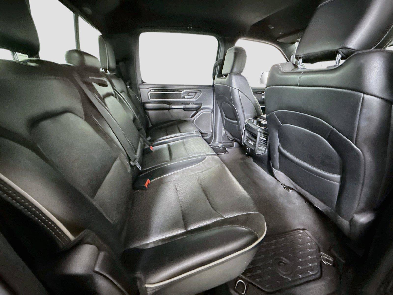 Used 2019 RAM 1500 Laramie AWD/4WD image 29