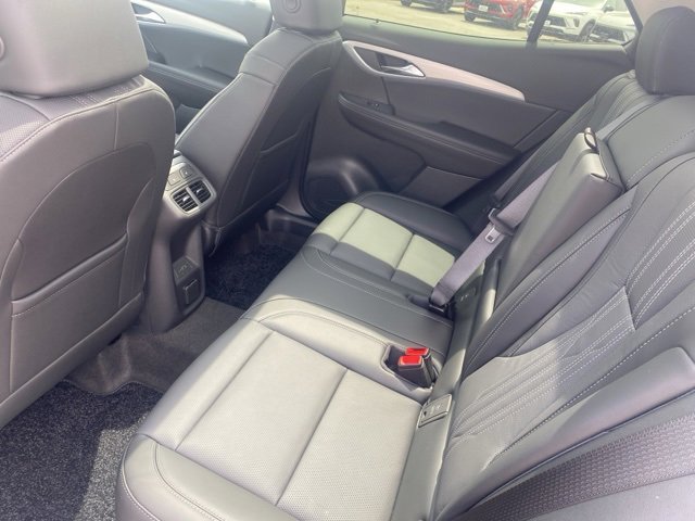 New 2025 Buick Envision Avenir image 11