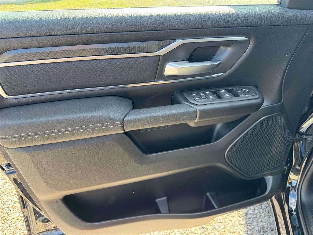 New 2026 RAM 1500 4x4 Crew Cab image 12