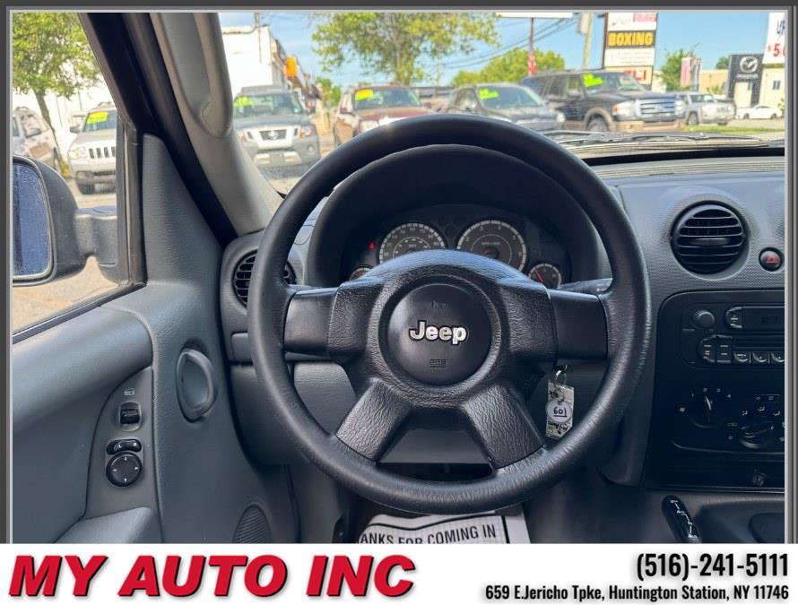 Used 2006 Jeep Liberty Sport w/ Off Road Group AWD/4WD image 11