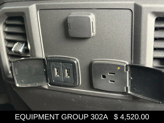 Used 2018 Ford F150 XLT w/ Equipment Group 302A Luxury AWD/4WD image 16