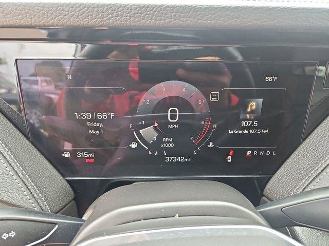 Used 2025 GMC Yukon XL Denali RWD image 12