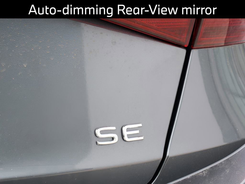 Used 2025 Volkswagen Jetta SE image 11