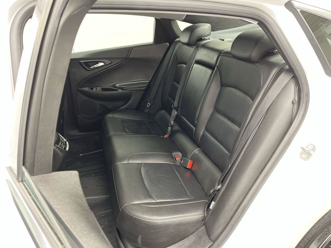 Used 2017 Chevrolet Malibu LT w/ Leather Package FWD image 10