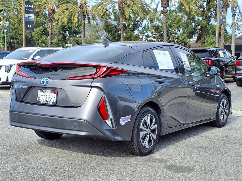 Used 2018 Toyota Prius Prime Plus w/ Carpet Mat Package FWD image 5