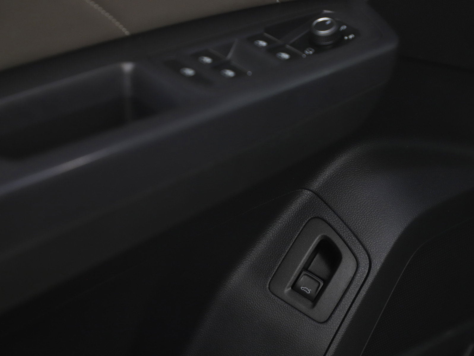 Used 2021 Volkswagen Atlas SEL Premium w/ MDO Package (Bench Seat) image 26