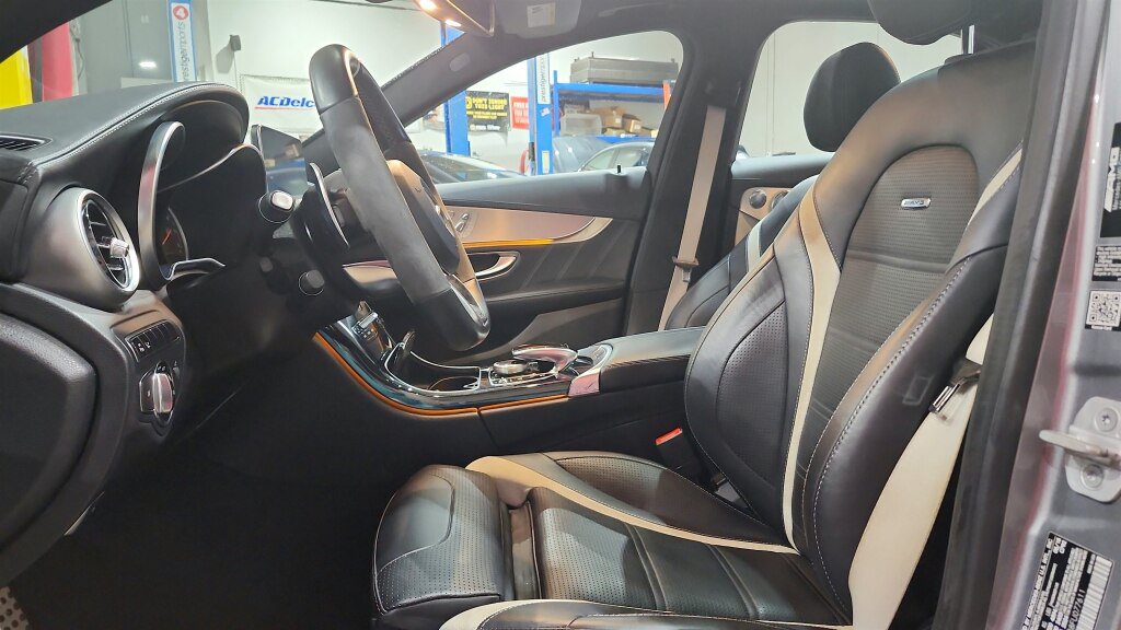 Used 2015 Mercedes-Benz C 63 AMG S image 24