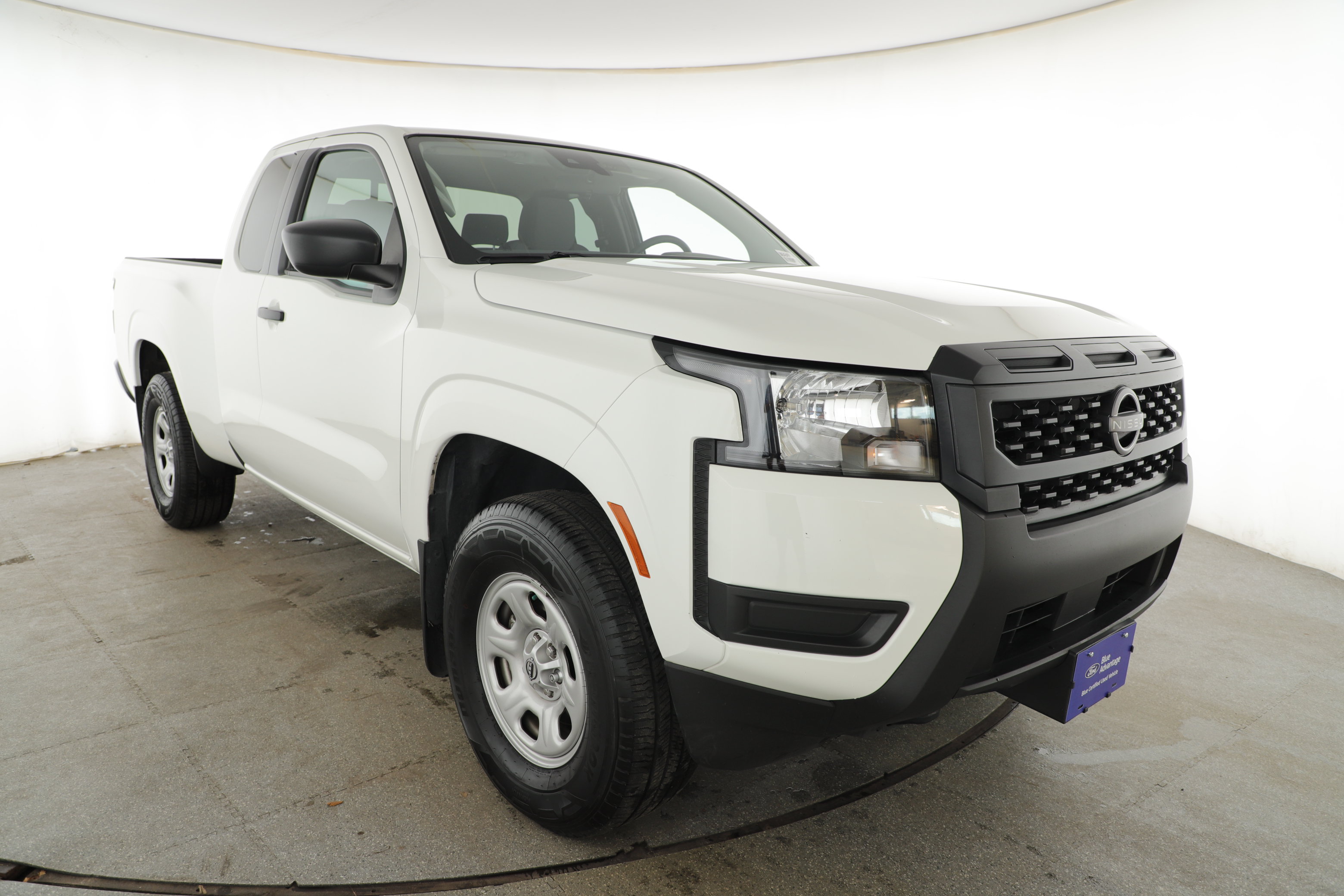 Used 2025 Nissan Frontier S w/ S Utility Package AWD/4WD image 3