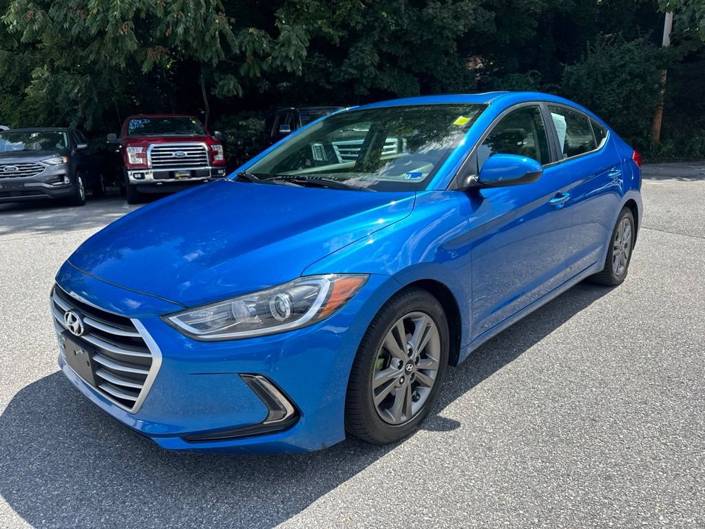 Used 2017 Hyundai Elantra Value Edition w/ Cargo Package FWD image 3