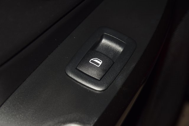 Used 2019 Jeep Cherokee Latitude Plus image 42